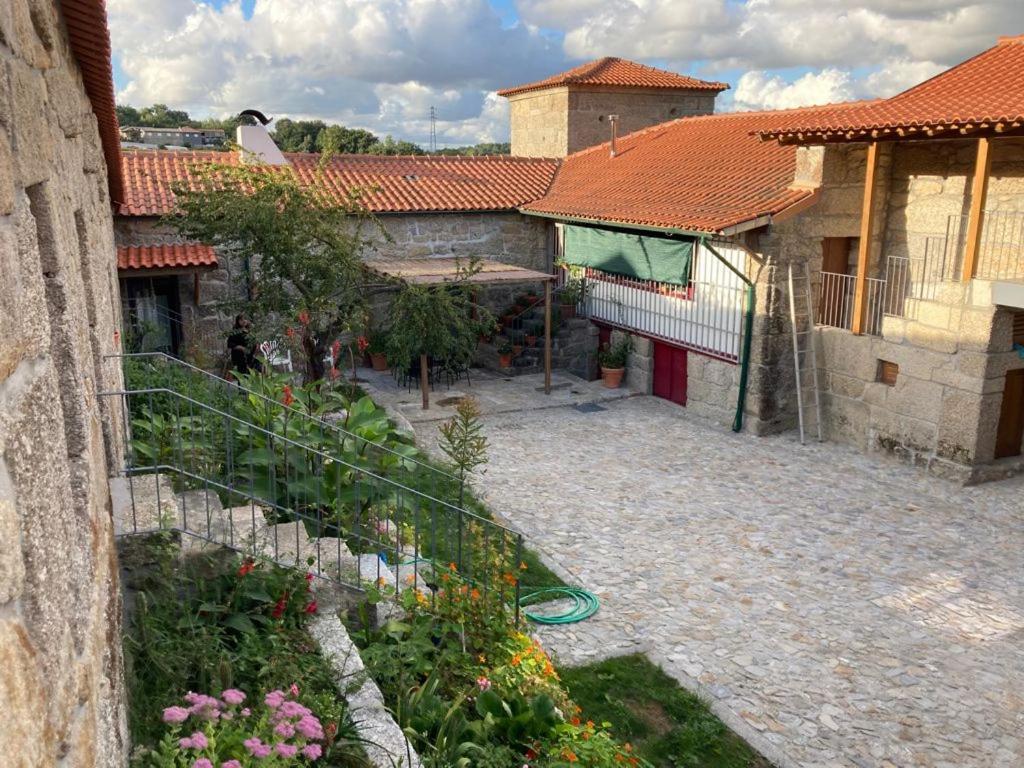 Quinta Do Pinheiro Villa Guimaraes Exterior photo